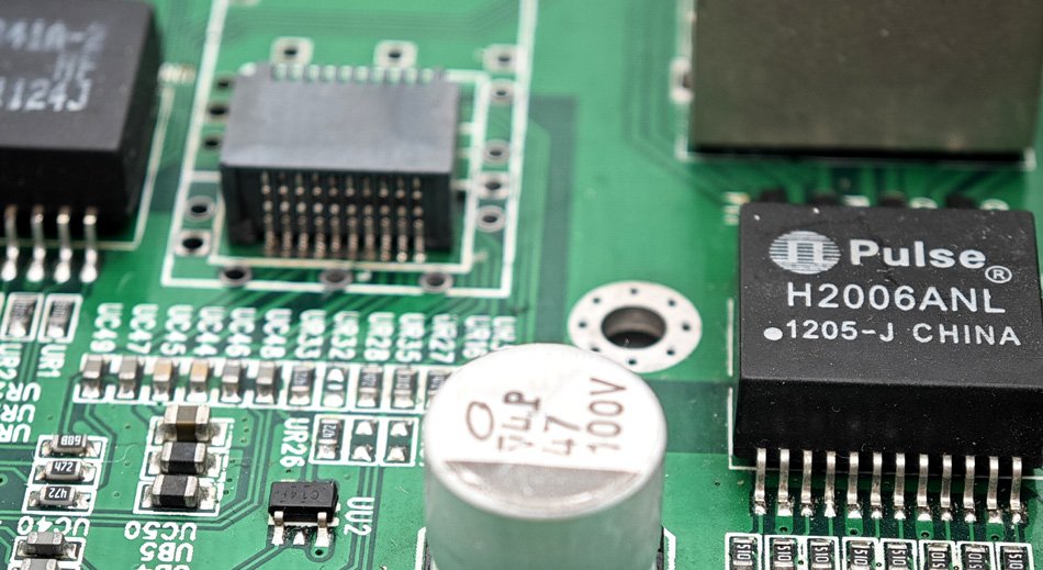 Njelajah bedane teknologi lan layanan ing antarane pabrik PCBA global